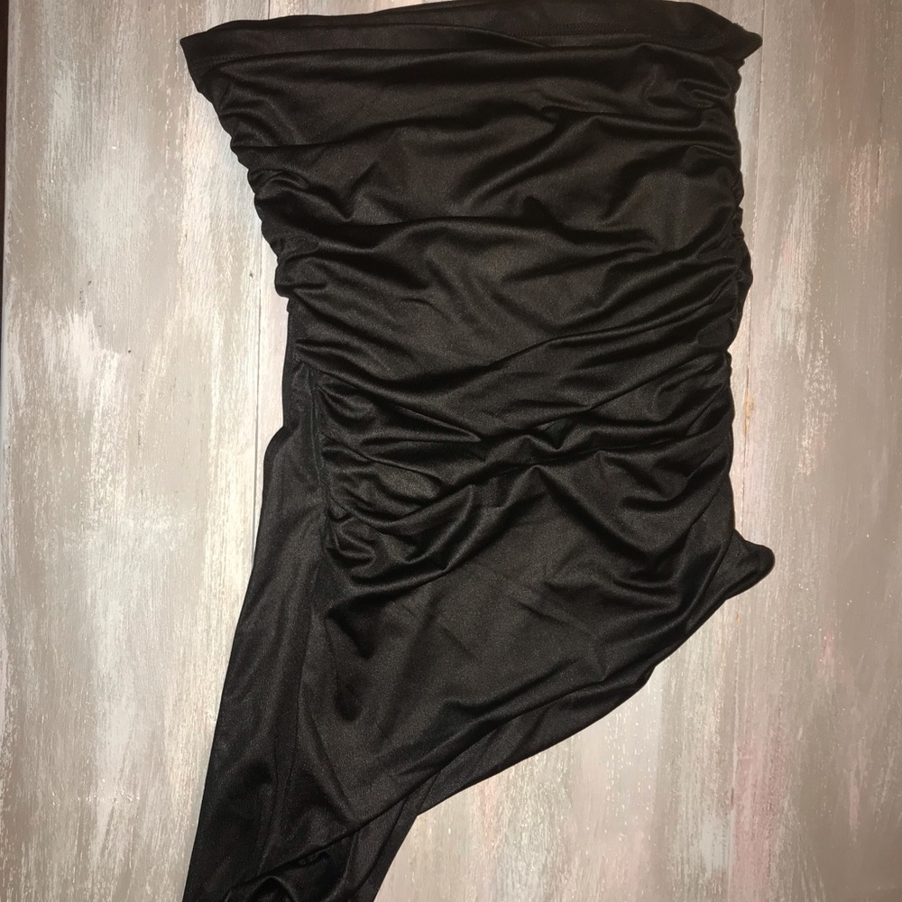 Bcbg black one sleeve top